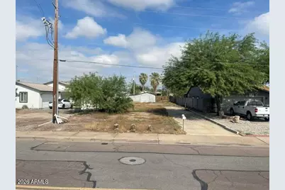 208 E Centre Avenue #8, Buckeye, AZ 85326 - Photo 3