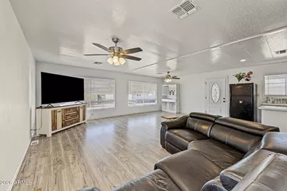 2650 W Union Hills Drive #320, Phoenix, AZ 85027 - Photo 7