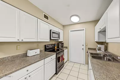 18219 N Stonebrook Drive, Sun City West, AZ 85375 - Photo 11