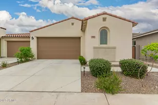 5365 N 205th Dr, Buckeye, AZ 85396 - Photo 1