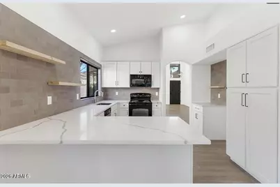 222 E Vaughn Avenue, Gilbert, AZ 85234 - Photo 9