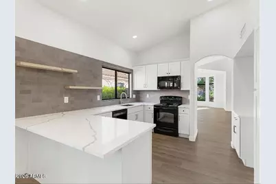 222 E Vaughn Avenue, Gilbert, AZ 85234 - Photo 7