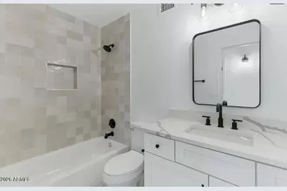 222 E Vaughn Avenue, Gilbert, AZ 85234 - Photo 25