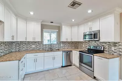 809 E 7th Street, Mesa, AZ 85203 - Photo 3