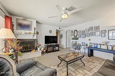 581 W Park Avenue, Chandler, AZ 85225 - Photo 11