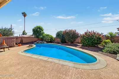 581 W Park Avenue, Chandler, AZ 85225 - Photo 27