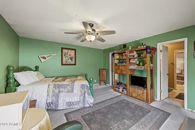 581 W Park Avenue, Chandler, AZ 85225 - Photo 17