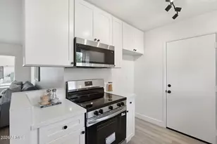 4322 E Carson Rd, Phoenix, AZ 85042 - Photo 13