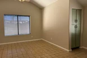 5943 W Drake Ct, Chandler, AZ 85226 - Photo 9