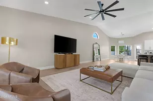 1825 E Marilyn Rd, Phoenix, AZ 85022 - Photo 11