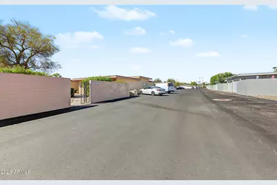 17419 N 105th Avenue, Sun City, AZ 85373 - Photo 25