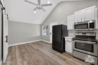130 E 2nd Avenue, Mesa, AZ 85210 - Photo 21