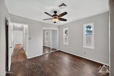 130 E 2nd Avenue, Mesa, AZ 85210 - Photo 15