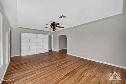 130 E 2nd Avenue, Mesa, AZ 85210 - Photo 5