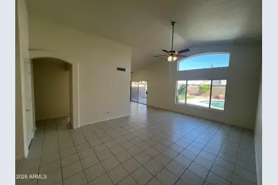 10846 W Loma Lane, Peoria, AZ 85345 - Photo 5