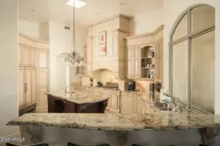 9215 N Invergordon Rd, Paradise Valley, AZ 85253 - Photo 7