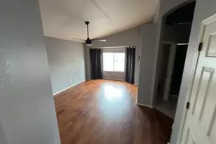 172 W Shannon St, Gilbert, AZ 85233 - Photo 11