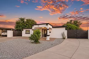 7715 W Crittenden Ln, Phoenix, AZ 85033 - Photo 3