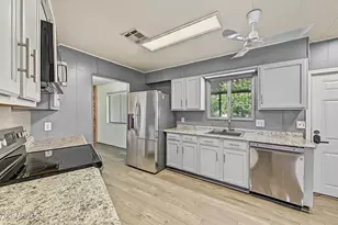 25424 S Montana Ave, Sun Lakes, AZ 85248 - Photo 13
