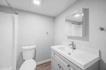 3025 N 32nd Street #59, Phoenix, AZ 85018 - Photo 9