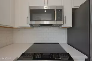 28134 N 28th Ln, Phoenix, AZ 85085 - Photo 9