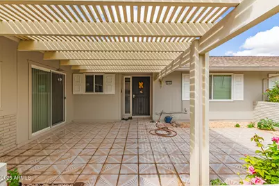 10404 W Kingswood Circle, Sun City, AZ 85351 - Photo 3