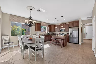 23229 N 40th Way, Phoenix, AZ 85050 - Photo 17