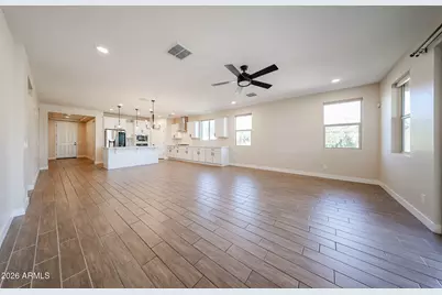 5121 N 81st Avenue, Glendale, AZ 85303 - Photo 7