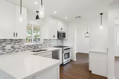 6644 E Almeria Road, Scottsdale, AZ 85257 - Photo 11