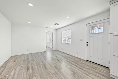 1332 E Campbell Avenue, Phoenix, AZ 85014 - Photo 7