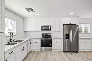1332 E Campbell Ave, Phoenix, AZ 85014 - Photo 11