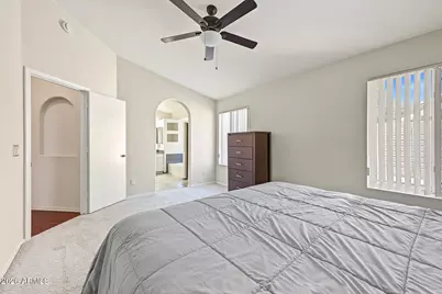 872 W Silver Creek Road, Gilbert, AZ 85233 - Photo 17
