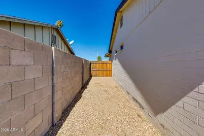 6353 W Mission Lane, Glendale, AZ 85302 - Photo 47