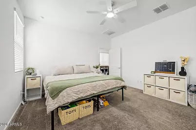 15587 W Kendall Street, Goodyear, AZ 85338 - Photo 11