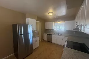 3828 W Lane Ave, Phoenix, AZ 85051 - Photo 3
