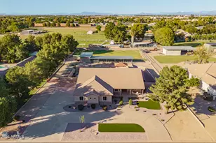 1744 E Country Ln, Gilbert, AZ 85298 - Photo 1