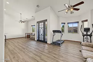 1744 E Country Ln, Gilbert, AZ 85298 - Photo 9