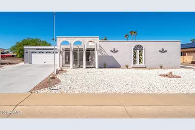 9304 W Briarwood Circle, Sun City, AZ 85351 - Photo 3
