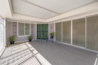 9304 W Briarwood Circle, Sun City, AZ 85351 - Photo 5