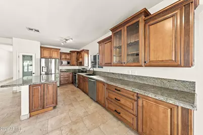10560 W Via Montoya Drive, Peoria, AZ 85383 - Photo 11