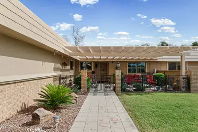 15637 N Cameo Drive, Sun City, AZ 85351 - Photo 3