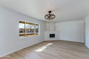 4322 E Mulberry Dr, Phoenix, AZ 85018 - Photo 9