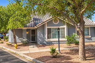 860 N McQueen Rd, Chandler, AZ 85225 - Photo 1