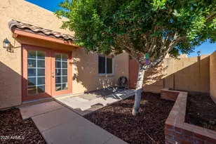 948 S Alma School Rd, Mesa, AZ 85210 - Photo 15
