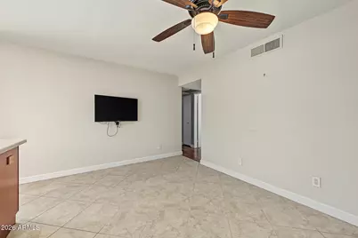 9758 N 68th Lane, Peoria, AZ 85345 - Photo 7