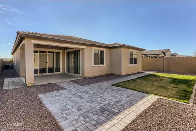 16206 W Jenan Drive, Surprise, AZ 85379 - Photo 13