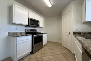 5807 N 73rd Dr, Glendale, AZ 85303 - Photo 11