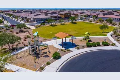 18210 W Creedance Boulevard, Surprise, AZ 85387 - Photo 45