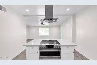 2325 N 30th Street, Phoenix, AZ 85008 - Photo 15