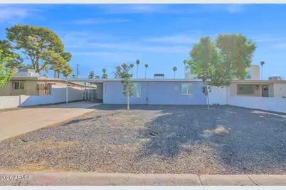 2325 N 30th Street, Phoenix, AZ 85008 - Photo 1